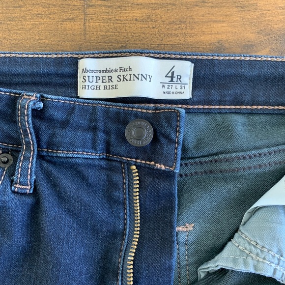 Abercrombie & Fitch Skinny Jeans - Picture 4 of 5